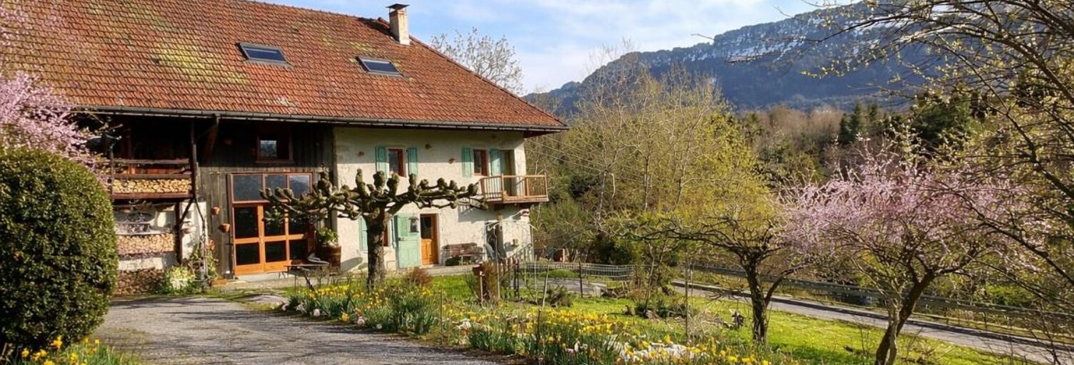 Maison 10 Pièces 398 m² à vendre à Leschaux (74320)