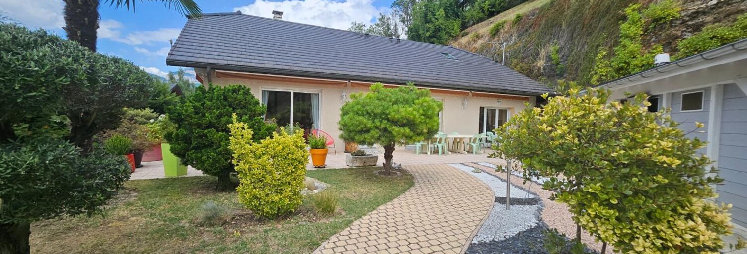 Maison 7 Pièces 181 m² à vendre à Saint-Jeoire-Prieuré (73190)