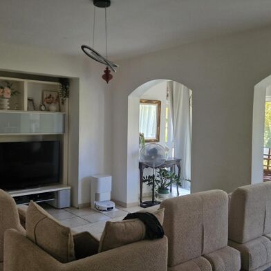 Appartement 4 pièces 317000 €