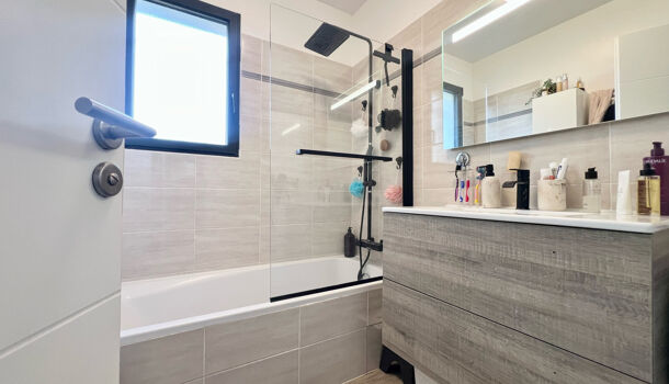 Villa / Maison 5 pièces  à vendre Auriol 13390