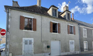 Immeuble   m² à vendre à Le Châtelet (18170)