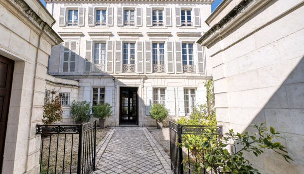 Villa / Maison 10 pièces  à vendre Rochelle (La) 17000