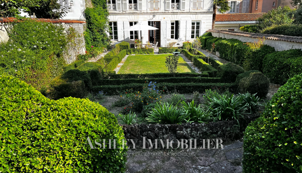 Villa / Maison 10 pièces  à vendre Rochelle (La) 17000