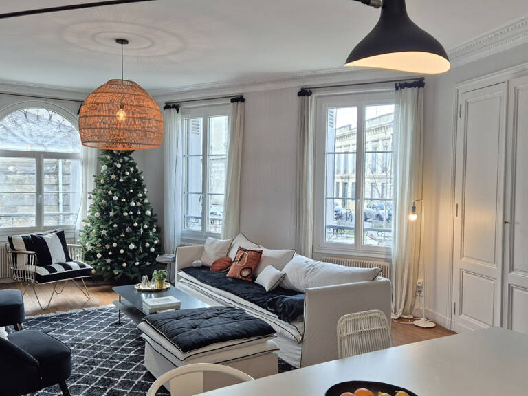 Maison - appartement de prestige avec patio   Quartier calme — photo 1