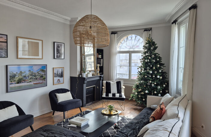 Maison - appartement de prestige avec patio   Quartier calme — photo 2