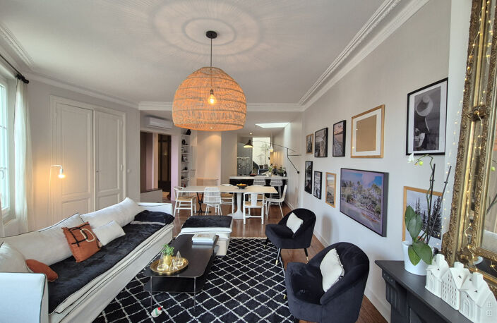 Maison - appartement de prestige avec patio   Quartier calme — photo 3