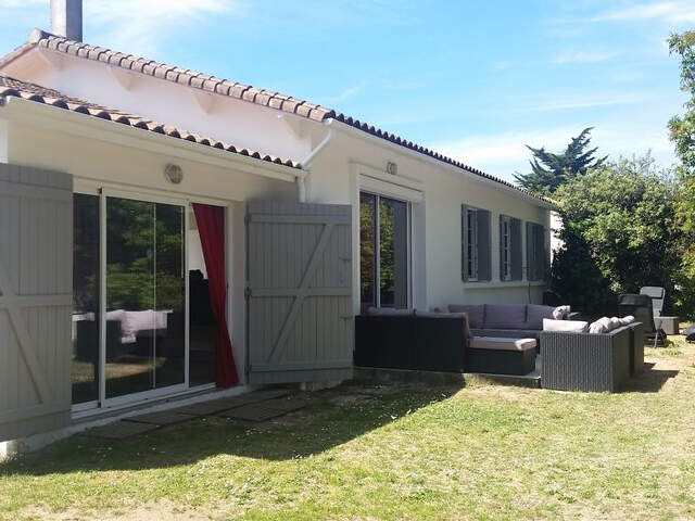 Villa de bord de mer, plage et forêt à pied — photo du bien