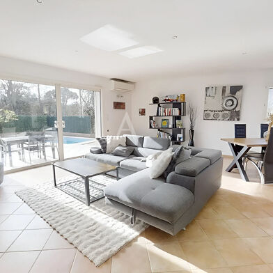 Maison 5 pièces 499000 €