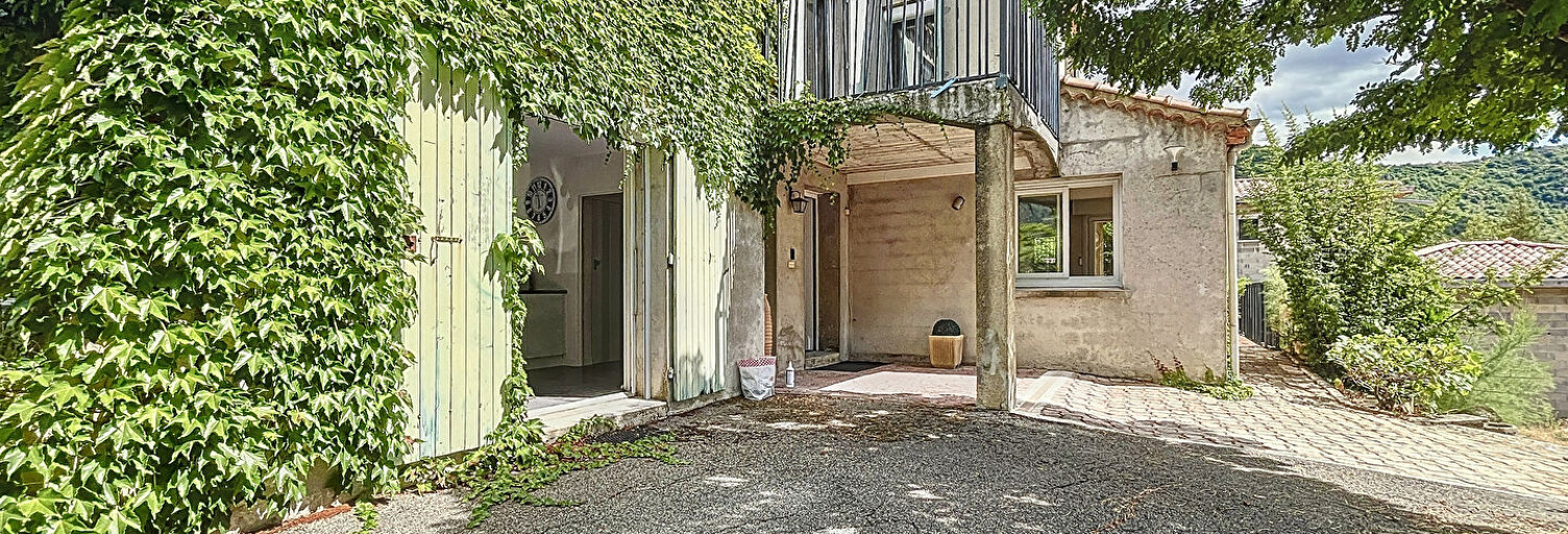 Maison 9 Pièces 187 m² à vendre à Saint-Julien-en-Saint-Alban (07000)
