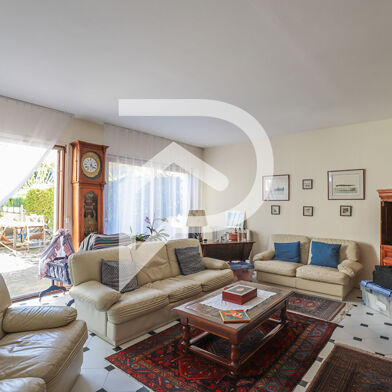 Maison 5 pièces 775000 €