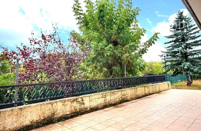 À vendre : Échirolles Gare, maison avec jardin et annexes — photo 4