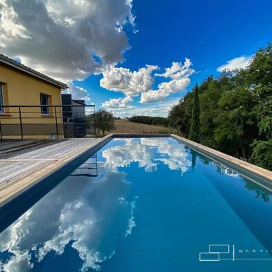 Maison 5 pièces 1020 €