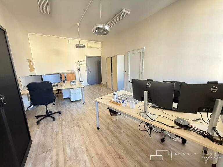 Commerce — photo 1