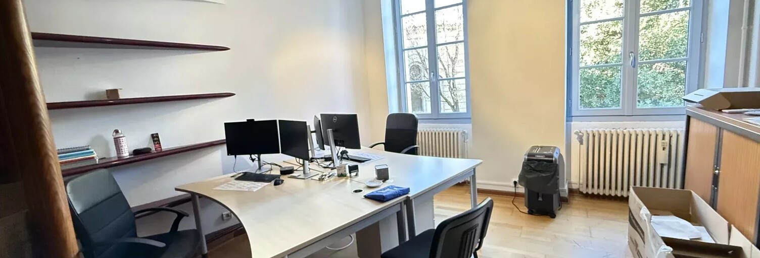 Commerce  162 m² à louer à Auch (32000)