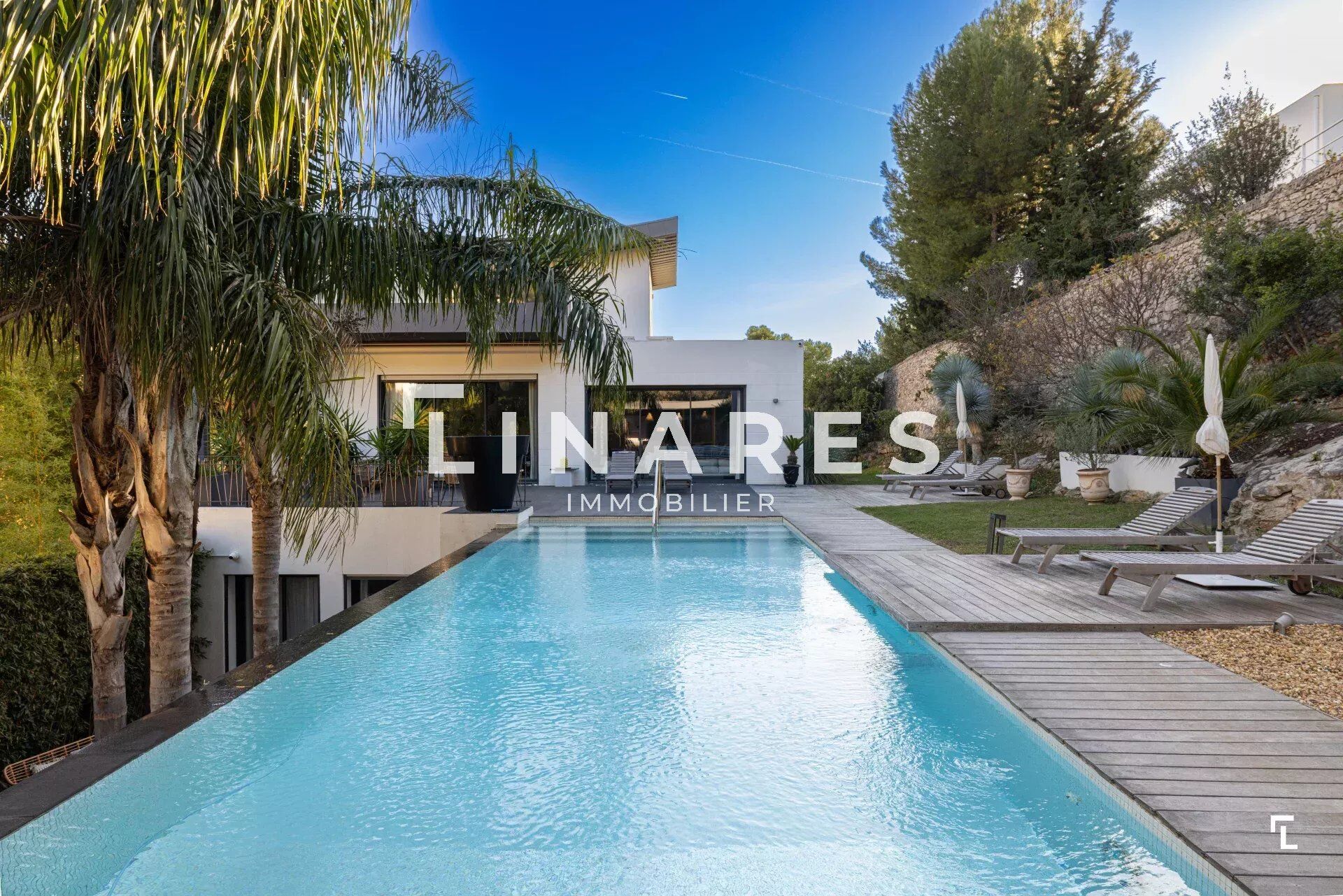 Villa / Maison  T9 à vendre Marseille 7eme 13007