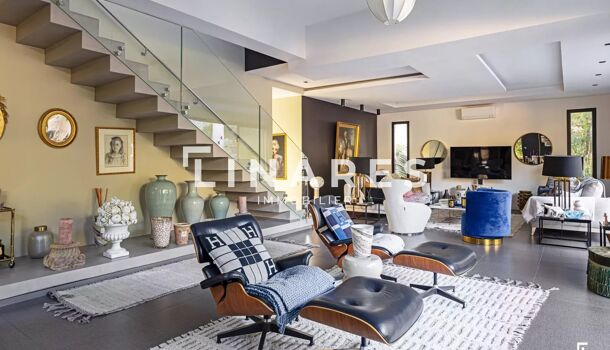 Villa / Maison 9 pièces  à vendre Marseille 7eme 13007