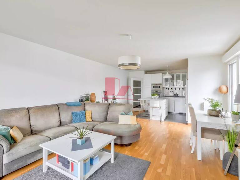 ISSY - Superbe 4 pièces 90.5 m2 au 5ème étage avec 14,5 m2 de Te — photo 1