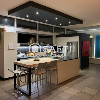 Maison 6 pièces 649000 €