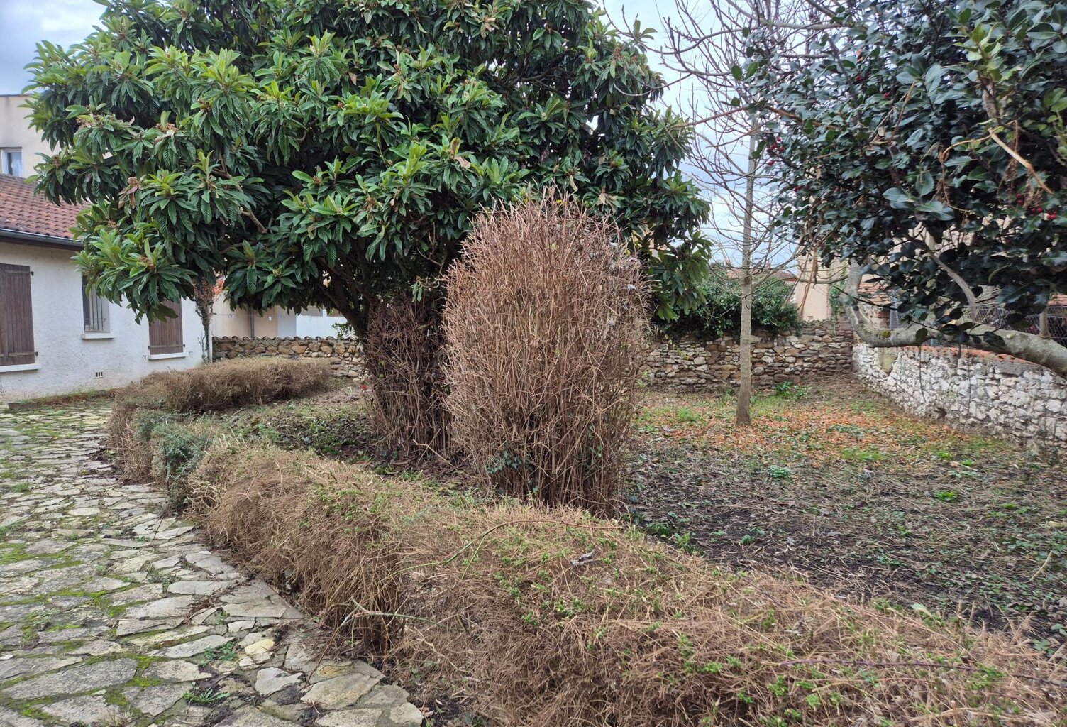 CARMAUX Maison de 85m2 avec garages et terrain — photo 1