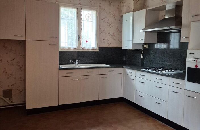 CARMAUX Maison de 85m2 avec garages et terrain — photo 2