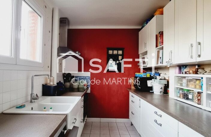 Maison 130 m² - 4 chambres - dépendance / Habitation — photo 5