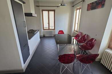 Appartement 2 pièces 813 €