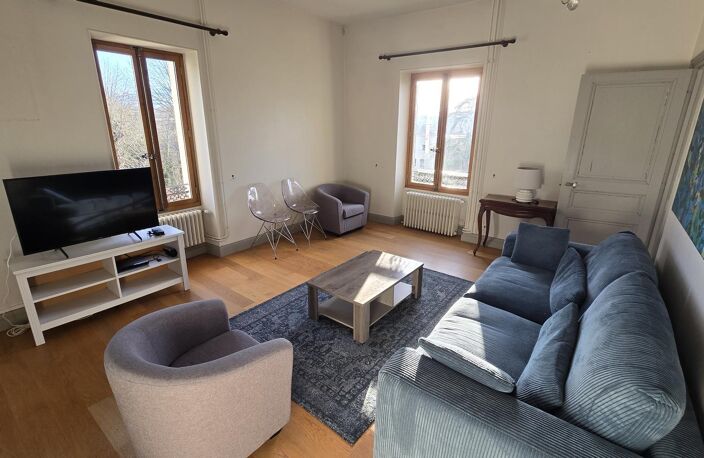 Location appartement 2 pièces 76 m² à Rives (38140) — photo 2