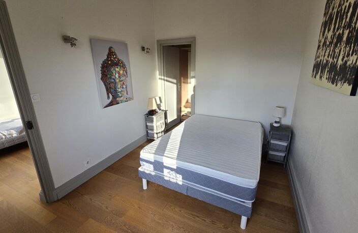 Location appartement 2 pièces 76 m² à Rives (38140) — photo 4