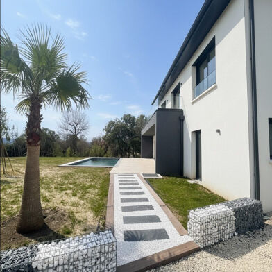 Maison 5 pièces 469000 €