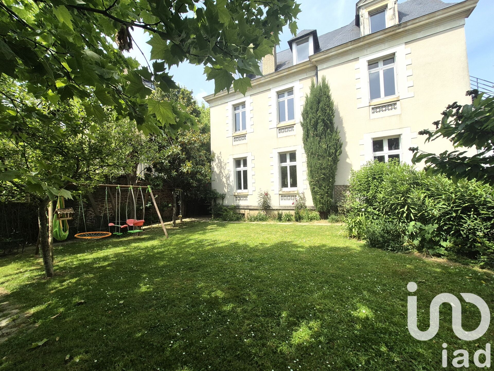 Rennes - 364m² - 13p. - 11ch.