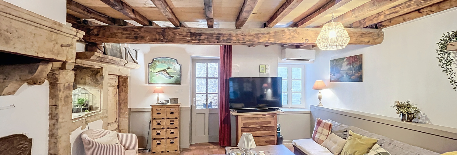 Maison 8 Pièces 240 m² à vendre à Val d'Oingt (69620)