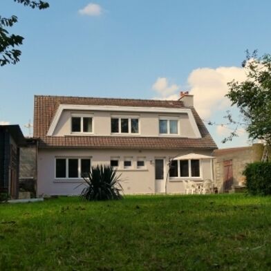 Maison 8 pièces 240000 €