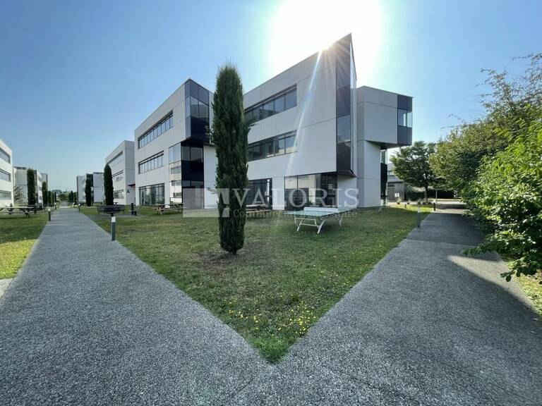 BUREAUX à LOUER — photo 1