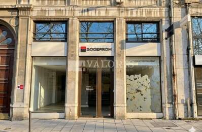 LOCAL COMMERCIAL à LOUER — photo du bien