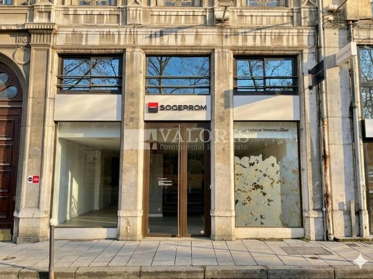 LOCAL COMMERCIAL à LOUER — photo 1