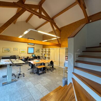 Bureau 3 pièces 990 €