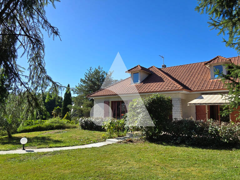 Robuste maison de 7 pièces et 215 m² — photo 1