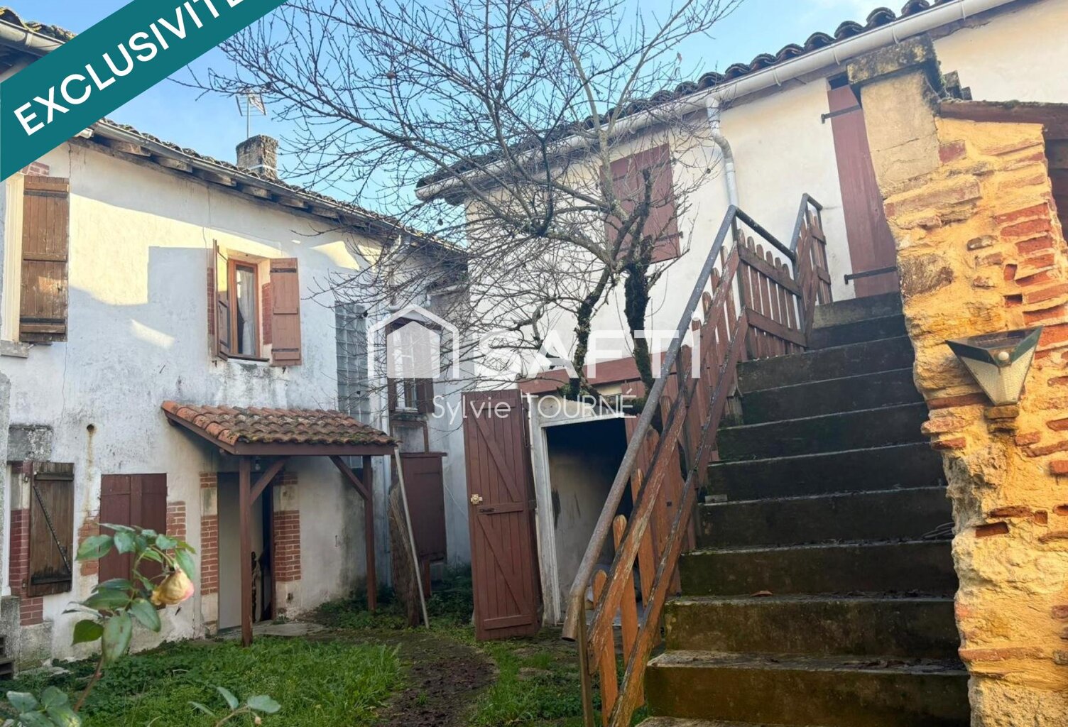 IMMEUBLE  A RENOVER AVEC JARDIN ET GARAGE — photo 1