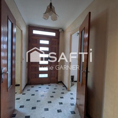 Maison 7 pièces 180000 €