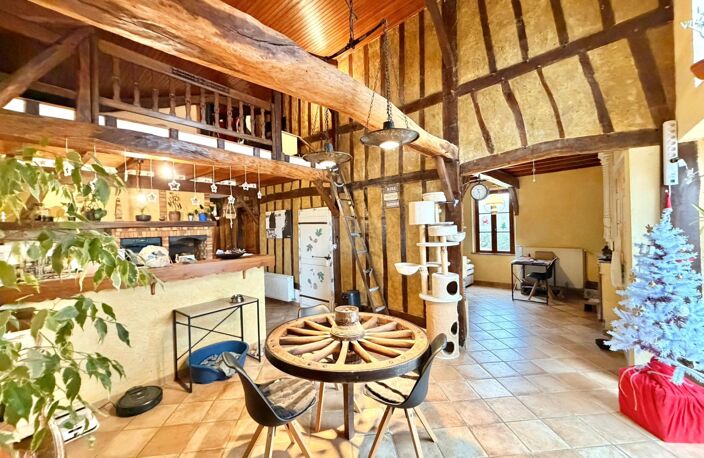 FERME TRADITIONNELLE PIERRE/COLOMBAGE AVEC GRAND TERRAIN CLOS — photo 2
