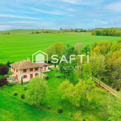 Maison 7 pièces 449000 €