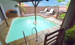 Maison 10 Pièces 200 m² à vendre à Saint-Pierre (97432)