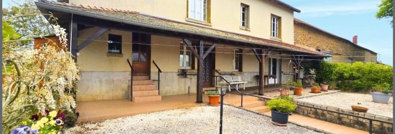 Maison 6 Pièces 117 m² à vendre à Lafat (23800)