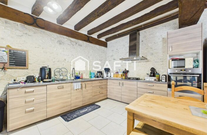 Magnifique corps de ferme rénové avec piscine, dépendances et terrain à exploiter  2535 m² — photo 3