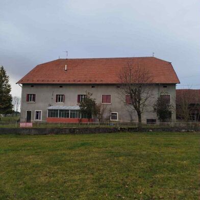 Maison 6 pièces 377800 €