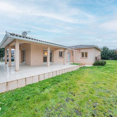 Maison 4 pièces 365680 €