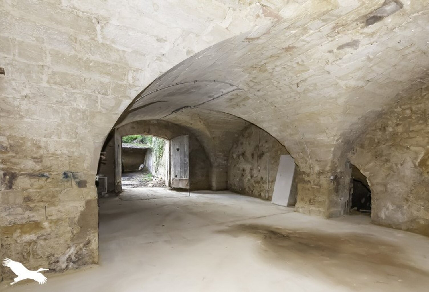 Grange de 1 pièces principales — photo 1