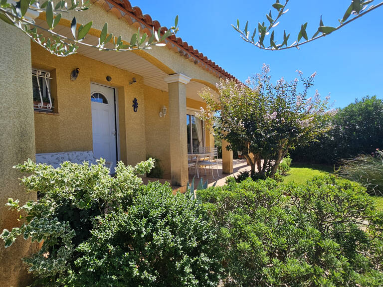 Villa de plain pied avec garage AIGUES MORTES — photo 1