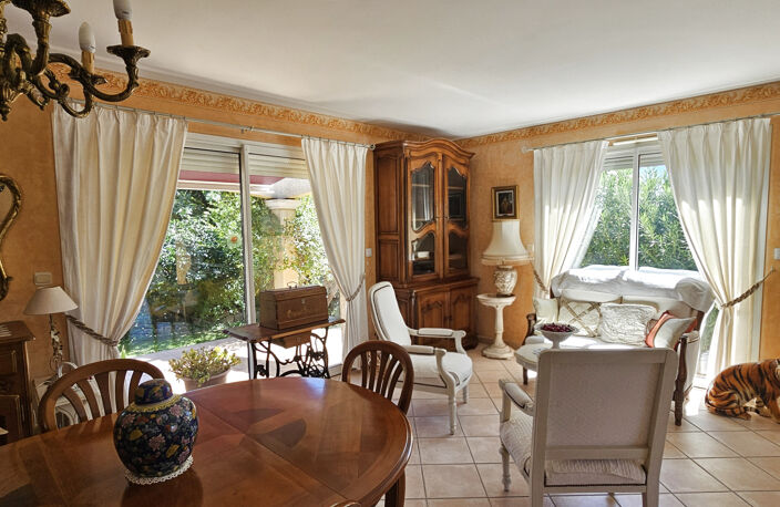Villa de plain pied avec garage AIGUES MORTES — photo 3