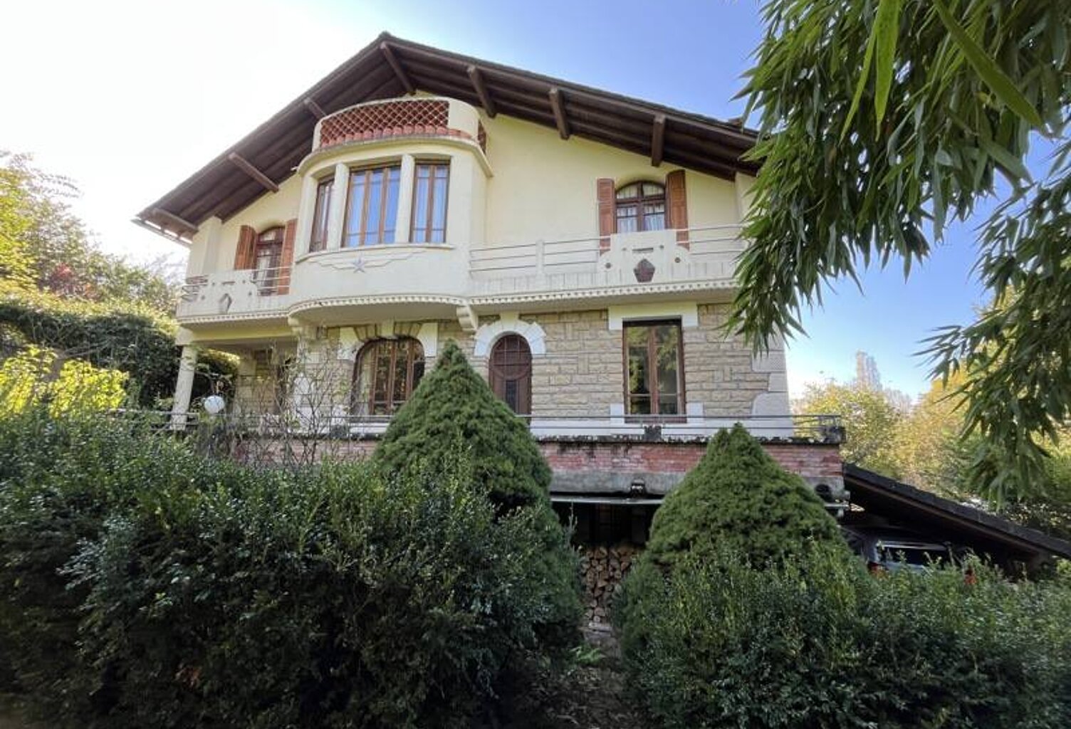 Maison art déco de 6 pièces principales — photo 1